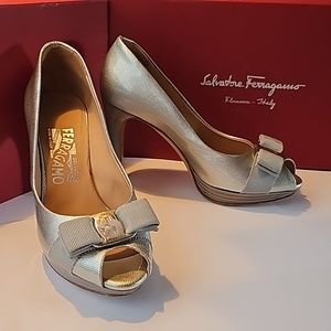 Salvatore Ferragamo 5.5B Heels